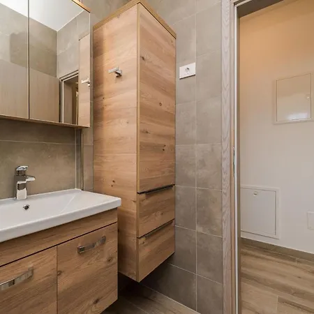 Luxury Vid1 With Heated Pool, Jacuzzi And Sauna 01 - By Ta Leut Agency
