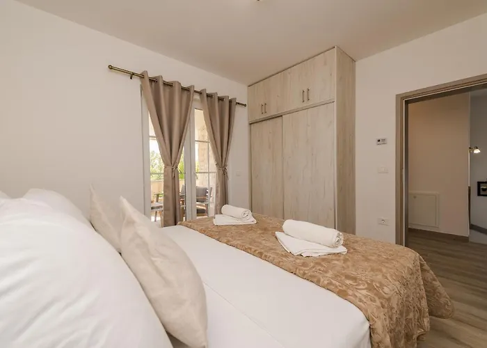 Villa Luxury Vid1 With Heated Pool, Jacuzzi And Sauna 01 - By Ta Leut Agency *