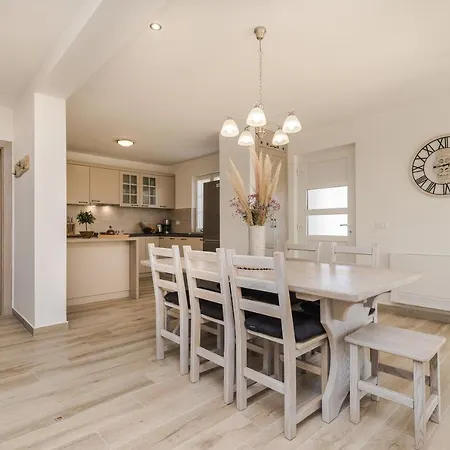 Luxury Vid1 With Heated Pool, Jacuzzi And Sauna 01 - By Ta Leut Agency Βίλα *