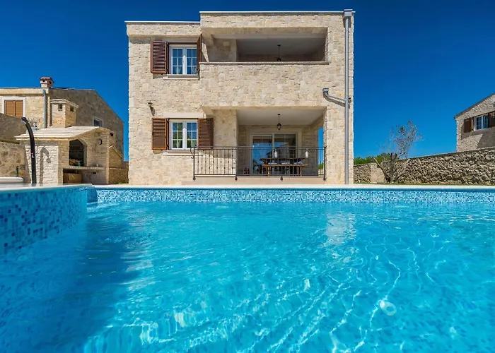 Luxury Vid1 With Heated Pool, Jacuzzi And Sauna 01 - By Ta Leut Agency Привлака