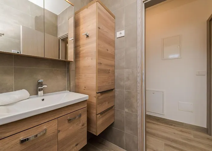 Luxury Vid1 With Heated Pool, Jacuzzi And Sauna 01 - By Ta Leut Agency